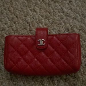 Chanel clutch red